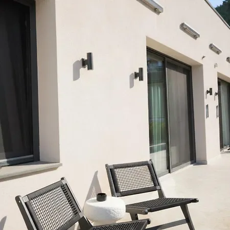 Omnimi Signature Living Bed and Breakfast 4*